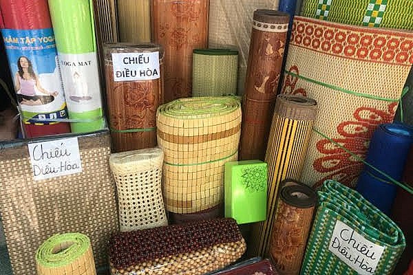 Chiếu điều hòa bán “được giá”