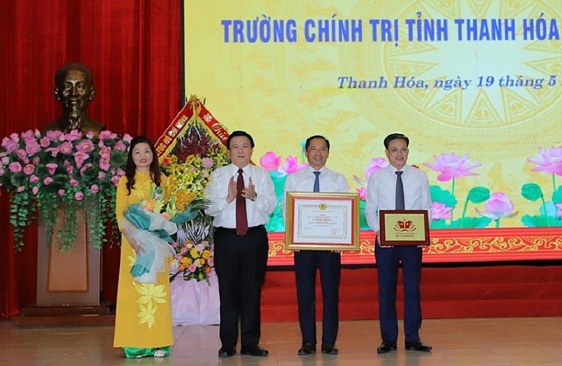 Trường Chính trị tỉnh Thanh Hóa đạt chuẩn mức độ 1