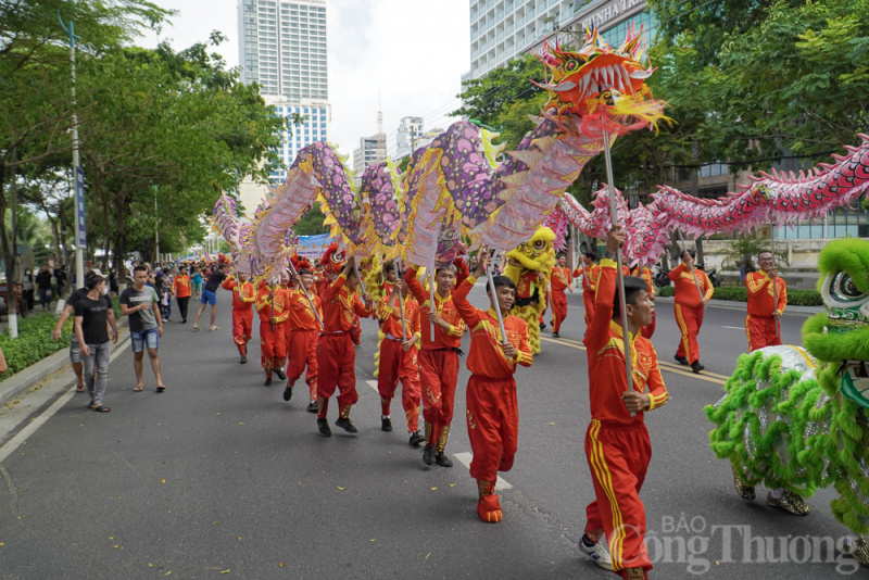 Mãn nhãn với Lễ hội Lân Sư Rồng đường phố thành phố Nha Trang năm 2023 Bắt mắt, hào hứng với Lễ hội Lân Sư Rồng thành phố Nha Trang năm 2023