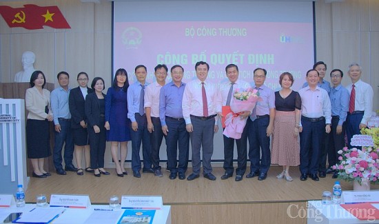 cong bo quyet dinh cong nhan hoi dong truong truong dai hoc cong nghiep tp ho chi minh
