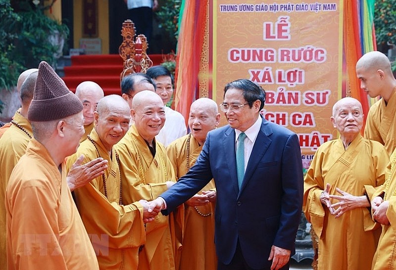 Thủ tướng Phạm Minh Chính thăm, chúc mừng các Chư tôn Giáo phẩm Giáo hội Phật giáo Việt Nam.