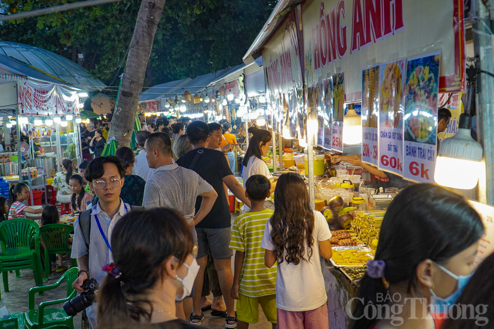 Hào hứng khám phá món ăn tại Lễ hội ẩm thực Festival Biển Nha Trang 2023 Hào hứng khám phá món ăn tại Lễ hội ẩm thực Festival Biển Nha Trang 2023