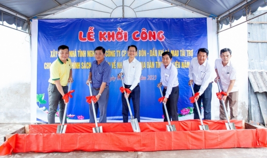 phan bon ca mau trao 80 can nha tinh nghia cho gia dinh chinh sach tai bac lieu