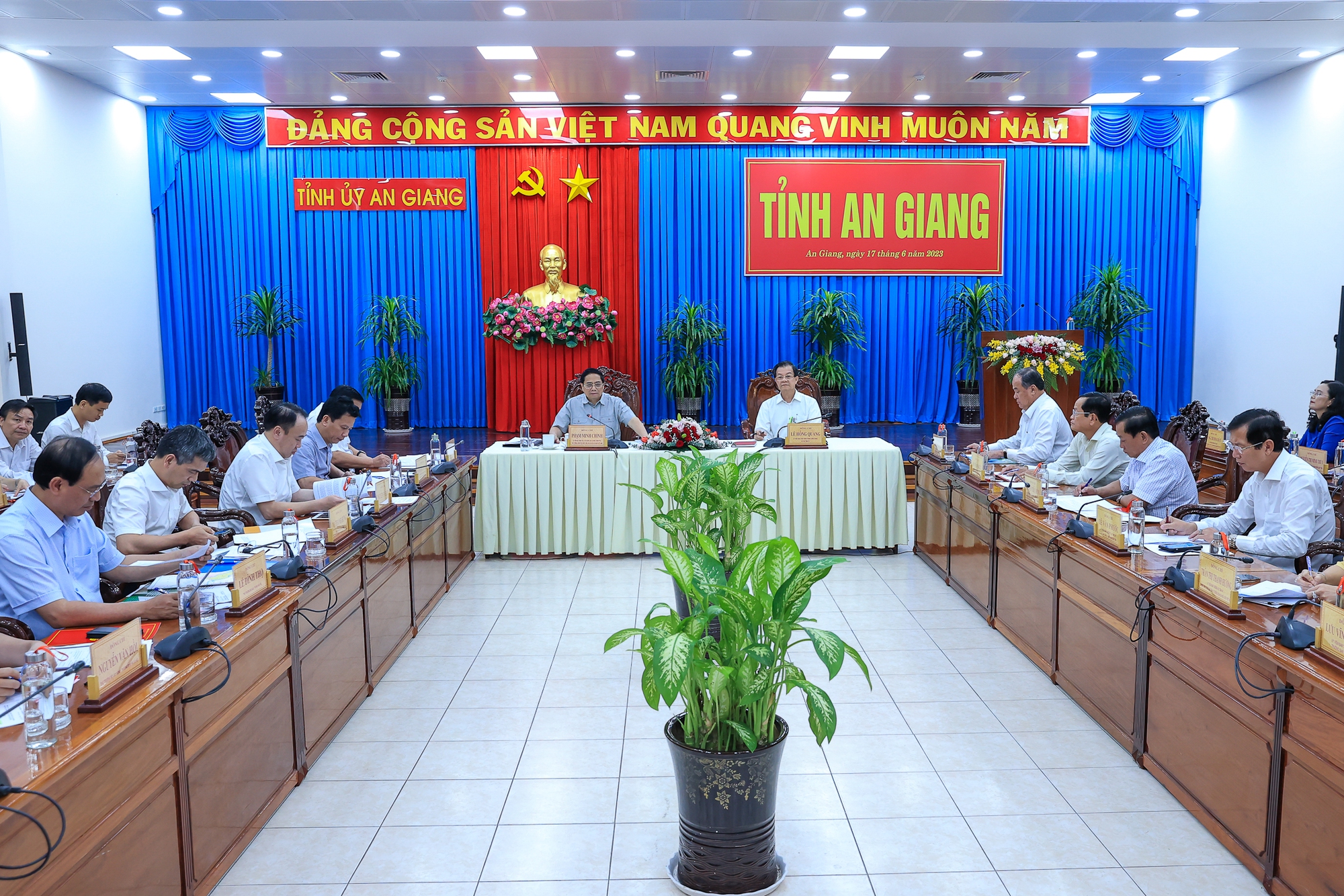 Thủ tướng: An Giang cần đột phá về tư duy, cách làm để phát triển bứt phá - Ảnh 1.