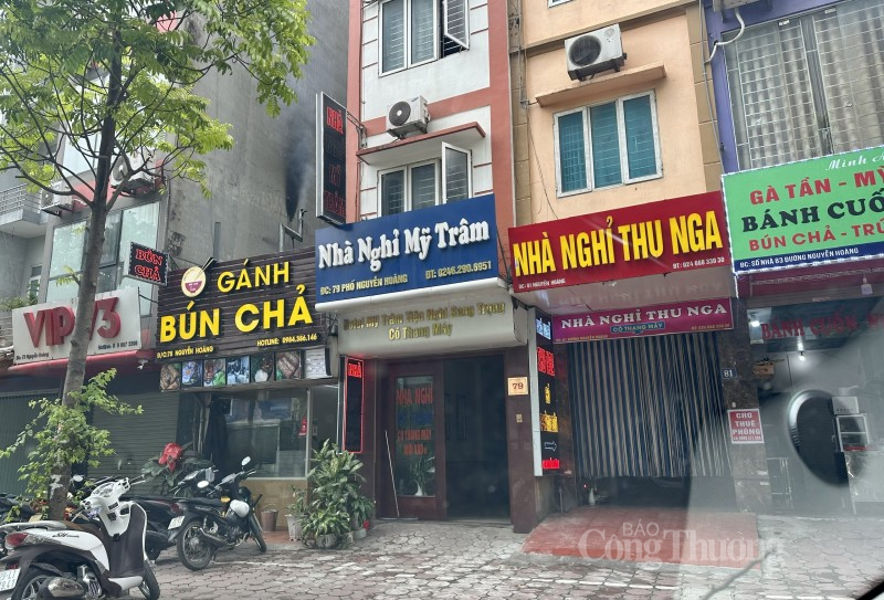 Hà Nội: Hàng loạt thương hiệu, cửa hàng "trưng" điện sáng giữa ban ngày