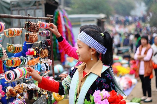cho mien nui khong chi la noi kinh doanh ma con phai mang dam van hoa vung mien