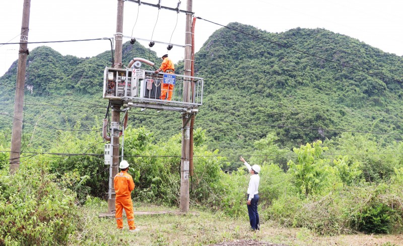 Tỉnh Quảng Bình: Ngành điện góp phần phát triển du lịch thị trấn Phong Nha