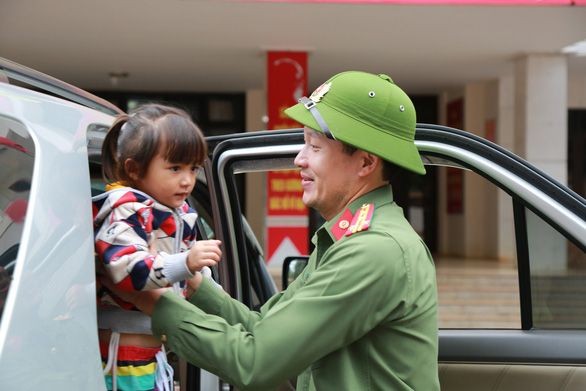 Thiếu tướng Vũ Hồng Văn và 3 lãnh đạo công an được trao tặng huân chương