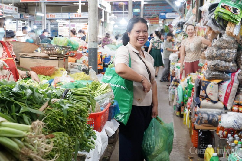 Tiểu thương Đà Nẵng chống rác thải nhựa