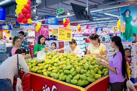 thanh hoa tong muc ban le hang hoa va dich vu tieu dung uoc dat gan 83 ngan ty dong