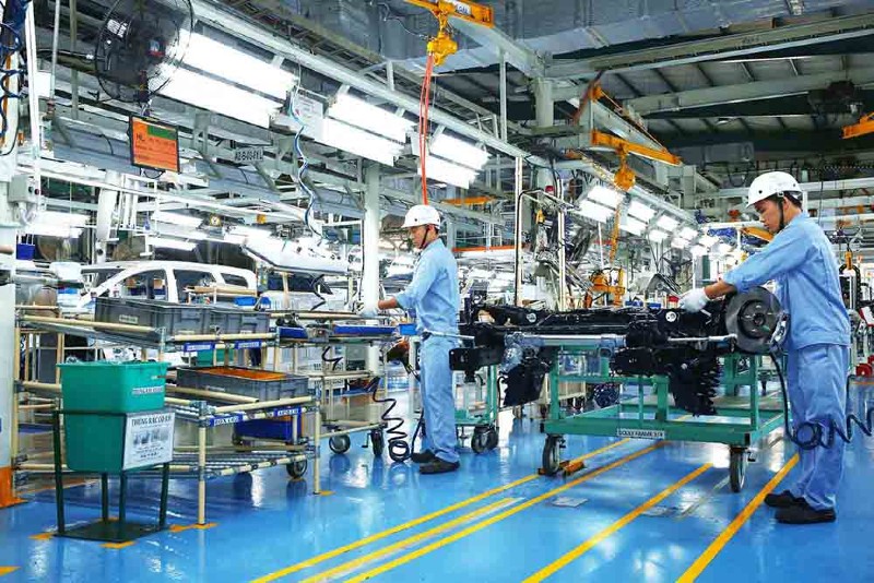 Kinh tế tiếp tục khó khăn, tăng trưởng GDP 6 tháng chỉ đạt 3,72%