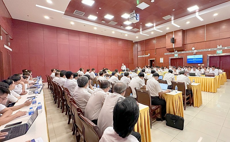 Tập trung mọi nguồn lực hoàn thành các chỉ tiêu đầu tư xây dựng các công trình điện năm 2023