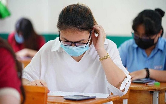 Vụ lộ đề thi môn Sinh học: Lãnh đạo Cục can thiệp chỉnh sửa phần mềm?