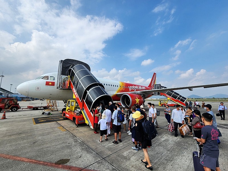 Chào ngày đôi 7/7, Vietjet tung 2 triệu vé máy bay giảm đến 77%