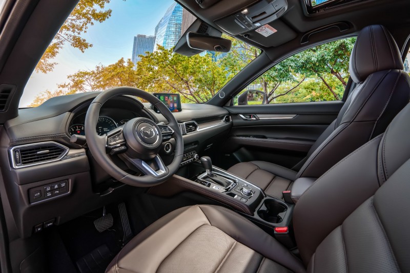 Xe New Mazda CX-5 ra mắt khách hàng Việt, giá rẻ nhất 749 triệu đồng