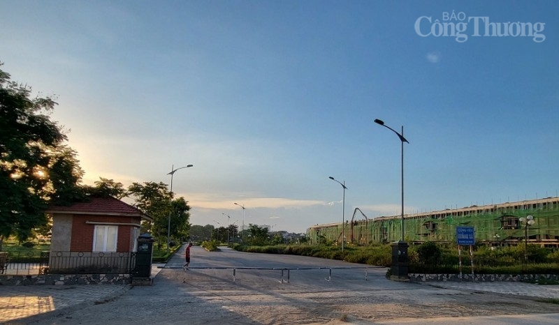 Công viên Quảng Xá giữa lòng thành phố Thanh Hóa xuống cấp, cỏ mọc um tùm Công viên Quảng Xá giữa lòng thành phố Thanh Hóa xuống cấp, cỏ mọc um tùm