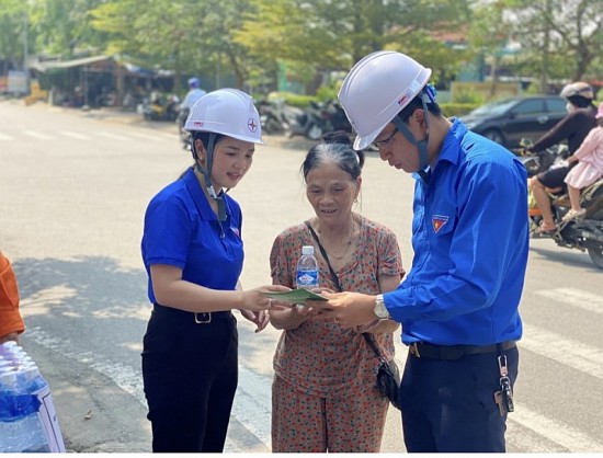 Bản tin tiết kiệm điện hôm nay ngày 10/7/2023: Lan tỏa văn hóa tiết kiệm điện đến cộng đồng