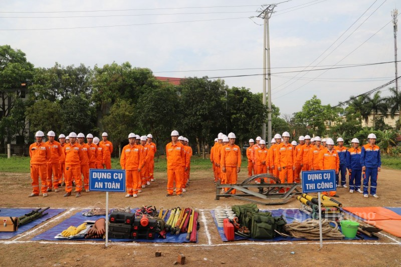 Công ty Điện lực Vĩnh Phúc đảm bảo cung ứng điện mùa mưa bão năm 2023
