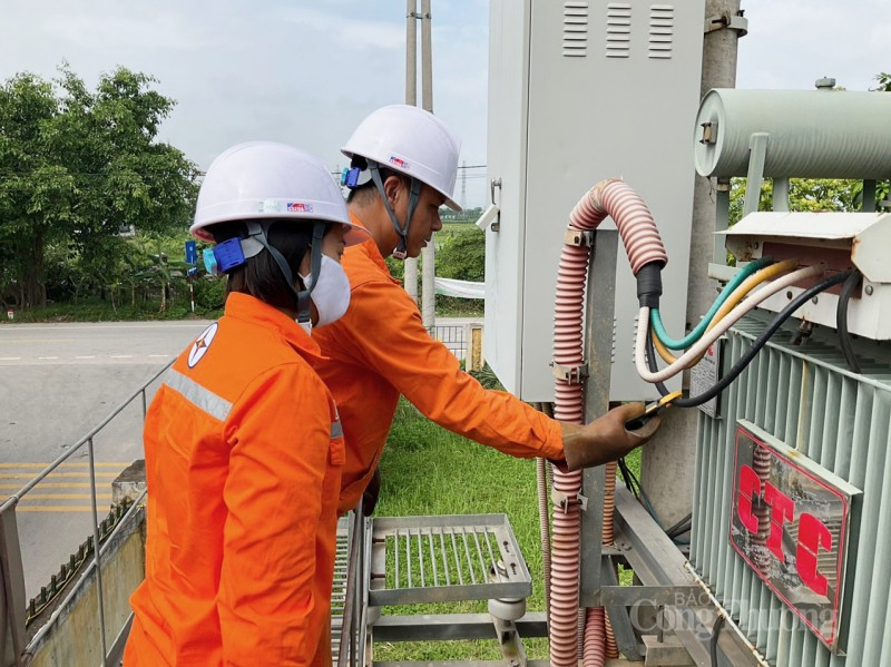 Công ty Điện lực Vĩnh Phúc đảm bảo cung ứng điện mùa mưa bão năm 2023