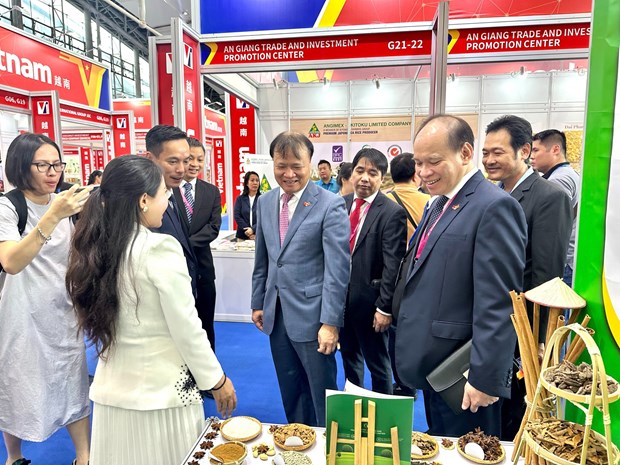 Thuc day dau tu va tieu dung: Trien vong cai thien toc do tang truong hinh anh 3