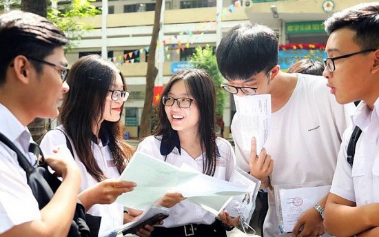 8 gio sang ngay 187 dong loat cong bo diem thi thpt 2023
