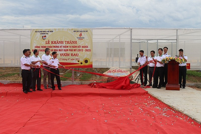 Nhà máy Đạm Phú Mỹ và Lữ đoàn 162: Gắn kết nghĩa tình, lan tỏa niềm tin