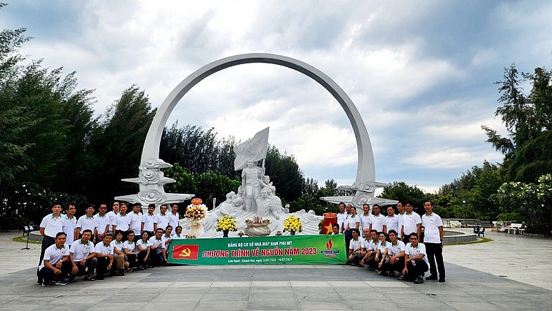 Nhà máy Đạm Phú Mỹ và Lữ đoàn 162: Gắn kết nghĩa tình, lan tỏa niềm tin