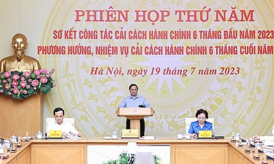 Doanh nghiệp cần được tiếp cận thủ tục hành chính nhanh chóng và thuận lợi nhất