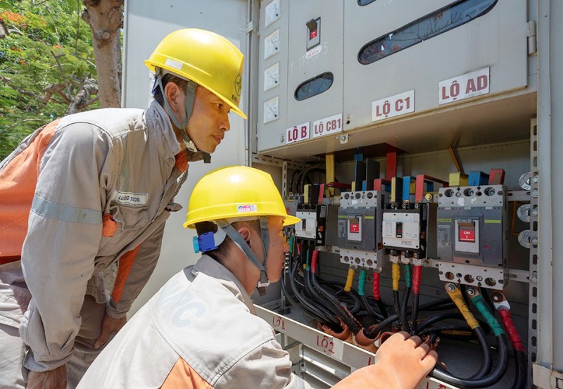 Bản tin tiết kiệm điện ngày 19/7: Người dân chủ động kiểm soát lượng điện tiêu thụ