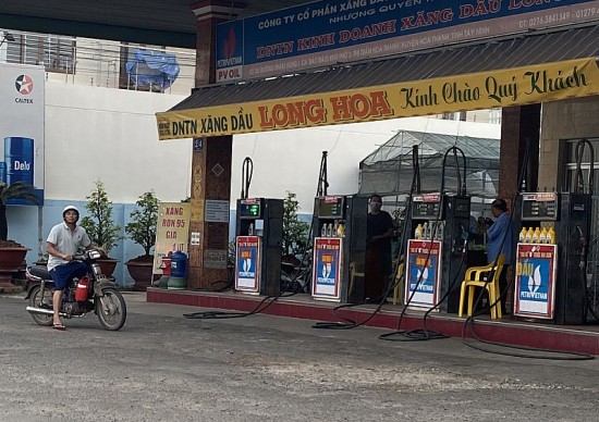 ngay nay nam xua 217 ban hanh thong tu huong dan quan ly kinh doanh xang dau tai khu vuc bien gioi