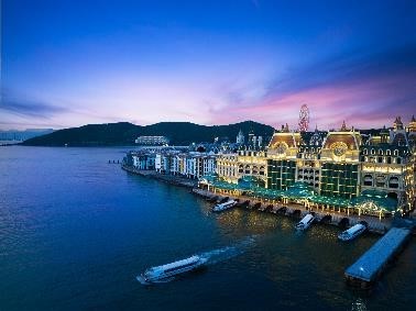 Vinpearl Nha Trang 24 giờ trước 8Wonder: Loạt sao đổ bộ, đông đảo du khách đợi “quẫy” cùng Charlie Puth