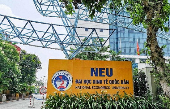 Đại học Kinh tế Quốc dân công bố điểm chuẩn 2023 với phương thức xét tuyển kết hợp