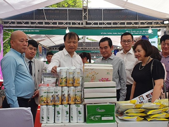 viet nam international sourcing 2023 ho tro doanh nghiep va hang viet tham gia sau chuoi cung ung toan cau