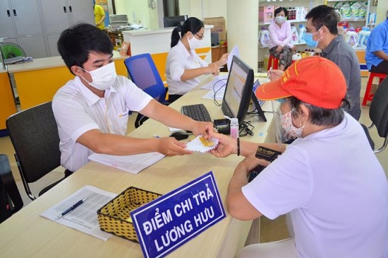 Bảo hiểm Xã hội Việt Nam yêu cầu khẩn trương chi trả lương hưu theo mức hưởng mới từ 14/8