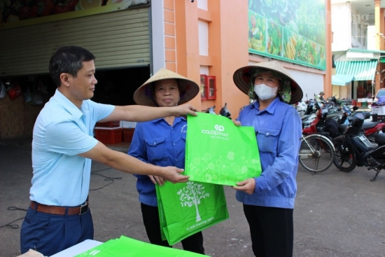 thanh hoa phat dong phong trao chung tay day lui o nhiem do rac thai nhua