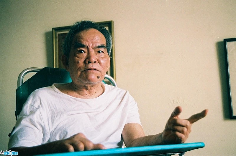 Nhà văn Hoàng Phủ Ngọc Tường 