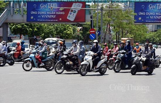 Thời tiết hôm nay ngày 26/7/2023: Bắc Bộ nắng nóng gay gắt, Tây Nguyên, Nam Bộ mưa dông