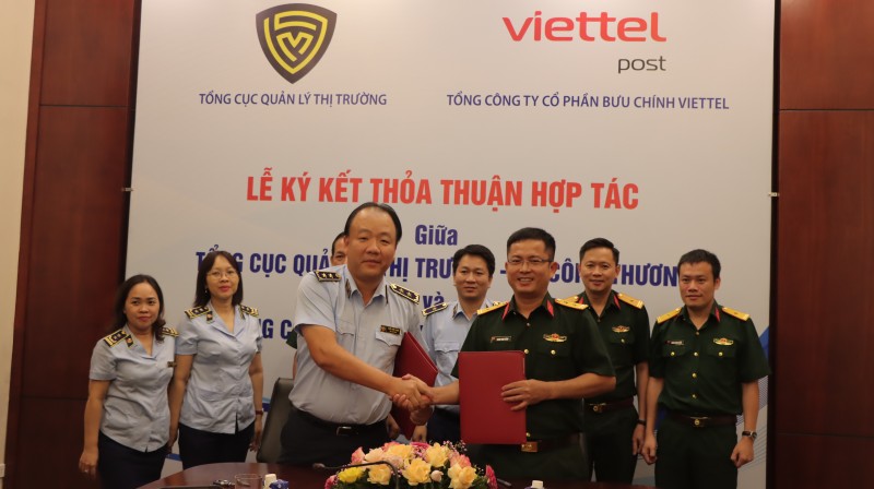 Tổng cục Quản lý thị trường ký hợp tác với Viettel Post trong kiểm tra, xử lý hàng hóa vi phạm