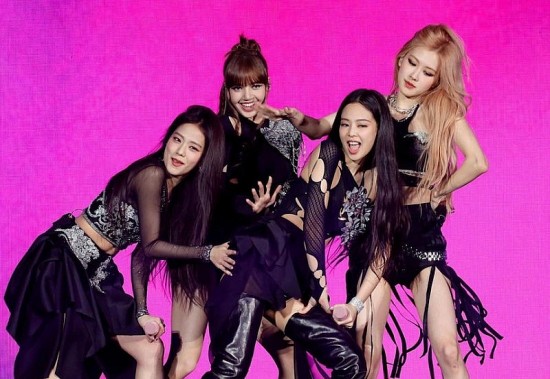 Trước giờ diễn, tiền bản quyền Concert BlackPink vẫn chưa được thanh toán như cam kết