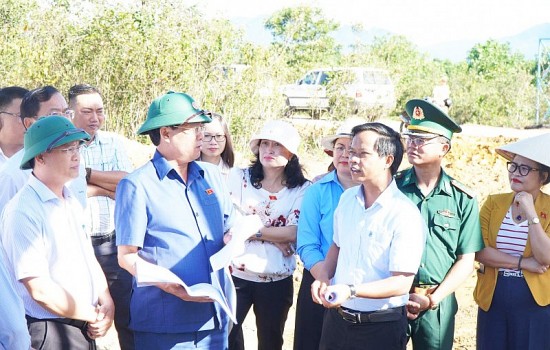 thua thien hue dua a luoi ra khoi 74 huyen ngheo cua ca nuoc