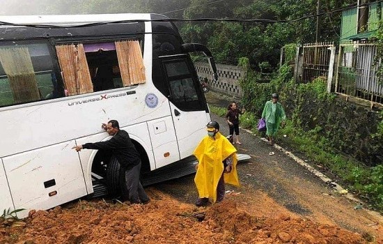 Vụ đèo Bảo Lộc bị sạt lở: Lâm Đồng hướng dẫn tuyến đường lưu thông an toàn