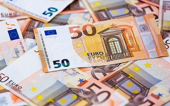 Tỷ giá Euro hôm nay 24/5/2024: Đồng Euro chìm trong sắc đỏ