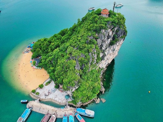 Tỉnh Quảng Ninh: Ban quản lý vịnh Hạ Long nêu lý do không mở thêm bãi tắm