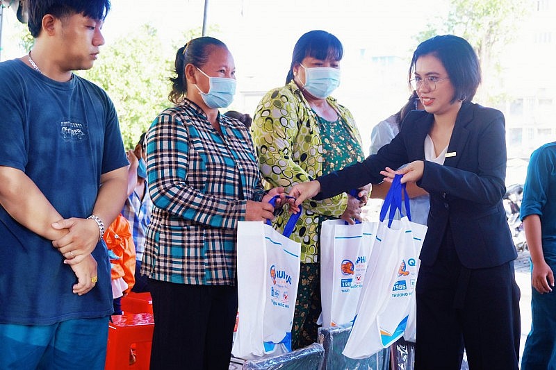 Qui Phúc vận động được hơn 1.000 lượt người tình nguyện tham gia hiến máu “Hành trình Đỏ”