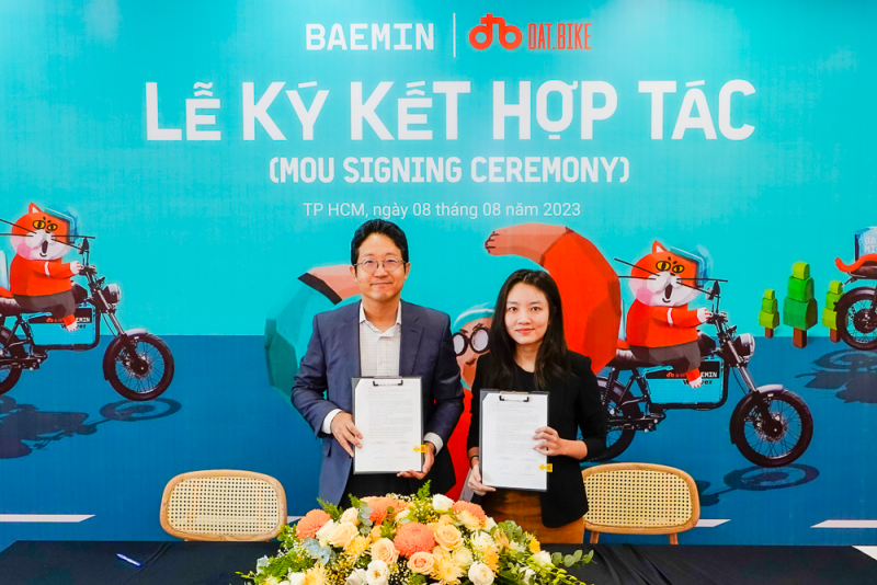 Xe máy điện Dat Bike cùng BAEMIN nối dài giao vận xanh