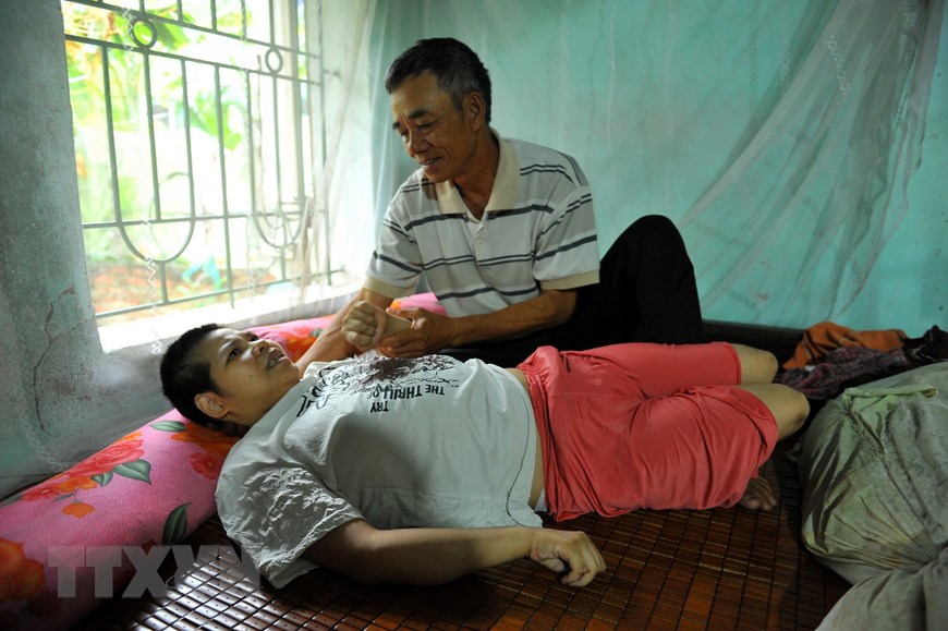 62 năm thảm họa da cam ở Việt Nam: Chung tay xoa dịu nỗi đau da cam 62 năm thảm họa da cam ở Việt Nam: Chung tay xoa dịu nỗi đau da cam