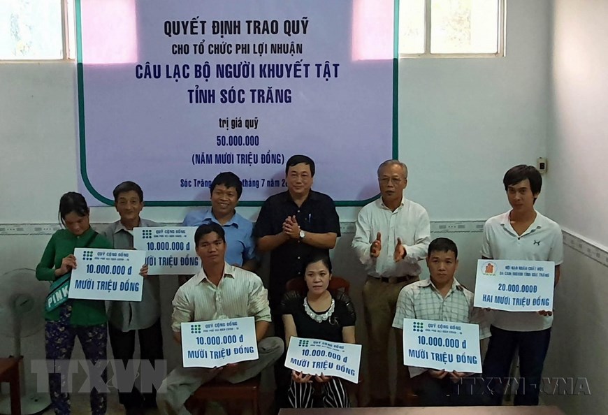 62 năm thảm họa da cam ở Việt Nam: Chung tay xoa dịu nỗi đau da cam 62 năm thảm họa da cam ở Việt Nam: Chung tay xoa dịu nỗi đau da cam
