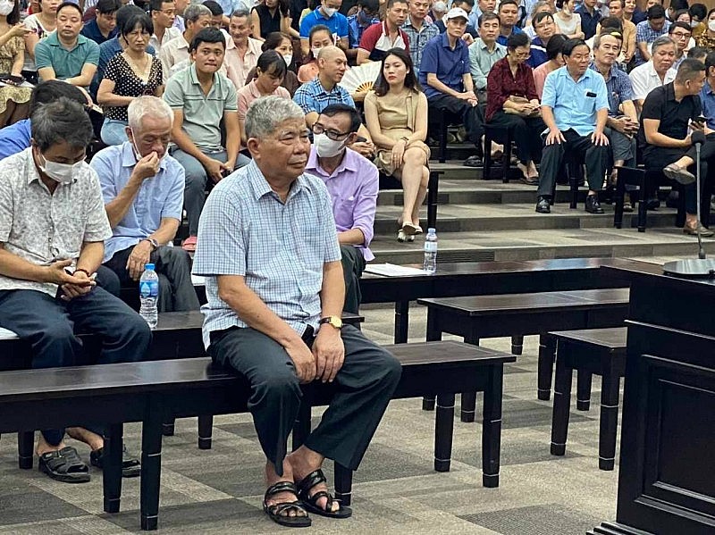 Bị cáo Lê Thanh Thản tại phiên toà xét xử sáng nay