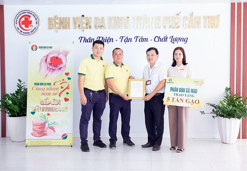 Cùng Phân bón Cà Mau mang gạo tới các bếp ăn yêu thương tại Cần Thơ