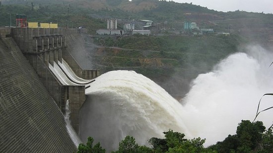 Cập nhật tình hình hồ thủy điện ngày 17/8/2023: Một số hồ thủy điện đã điều tiết nước xả tràn